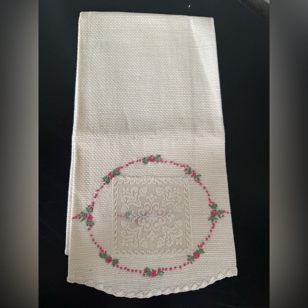 Embroidered Cream Hand Towel with Floral Design